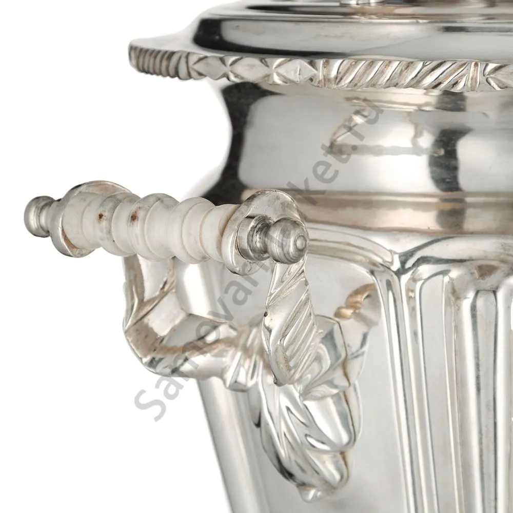 Самовар антикварный на дровах 4 литра формы «Рюмка» Шапошникова, фурнитура кость,посеребрённый Самовар антикварный на дровах 4 литра формы «Рюмка» Шапошникова, фурнитура кость,посеребрённый