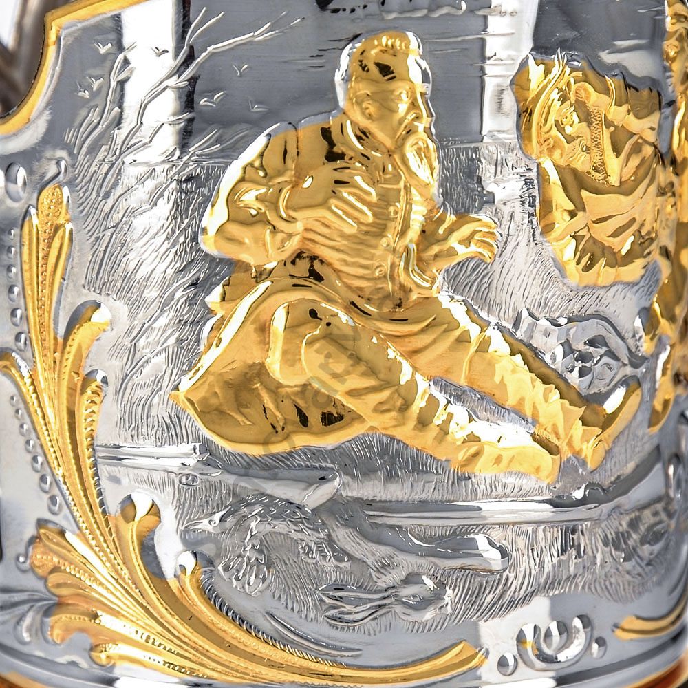 Подстаканник никелированный с частичной позолотой «Охотники на привале» Подстаканник никелированный с частичной позолотой «Охотники на привале»