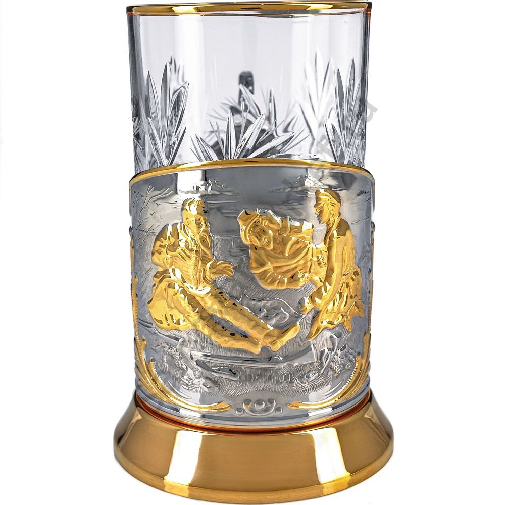 Подстаканник никелированный с частичной позолотой «Охотники на привале» Подстаканник никелированный с частичной позолотой «Охотники на привале»