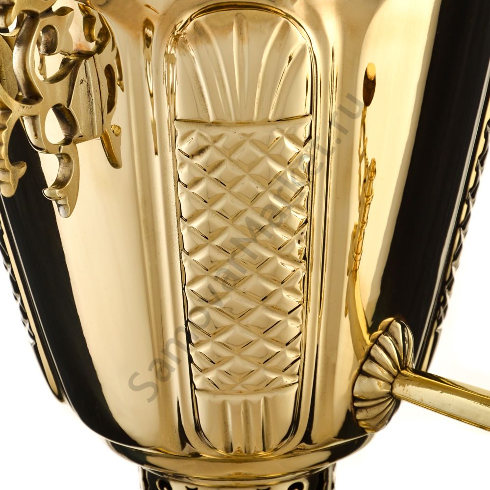 Самовар антикварный на дровах 7,5л. формы «Рюмка с редкими византийскими колоннами» Баташева,золотой Самовар антикварный на дровах 7,5л. формы «Рюмка с редкими византийскими колоннами» Баташева,золотой