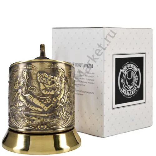 Подстаканник латунный «Охотники на привале» Подстаканник латунный «Охотники на привале»