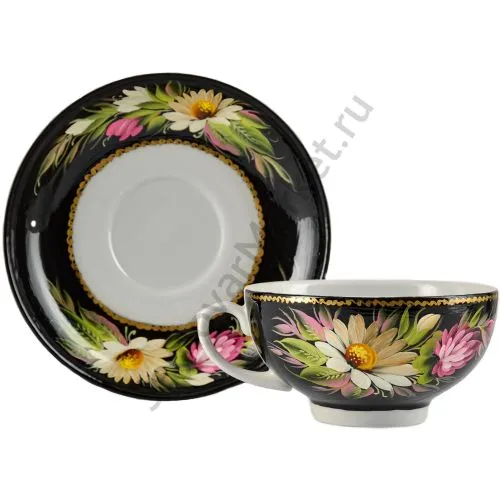 Чайная пара с художественной росписью «Ромашки с клевером» Чайная пара с художественной росписью «Ромашки с клевером»